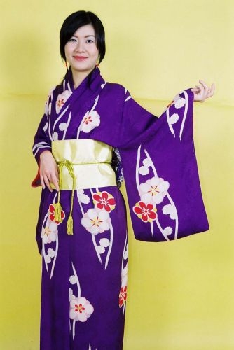 深紫底梅花日本女和服 OA1-88010