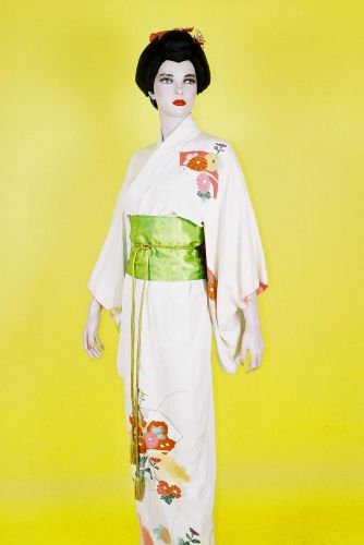 淺黃底菊花日本女和服 OA1-89037
