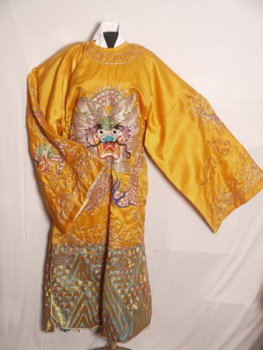 黃緞銀坐龍蟒袍 CL-86033