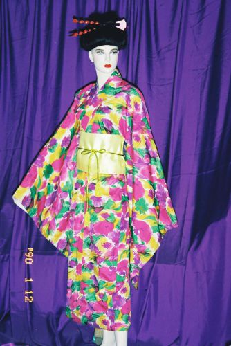 紫桃花日本女和服 OA1-86047